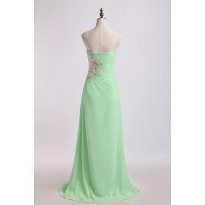 Charming Off-the-shoulder Chiffon Prom..