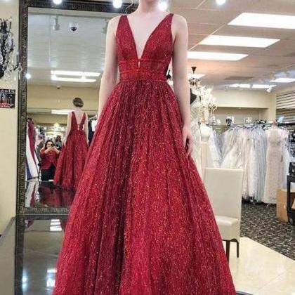 Stunning Red Deep V Neck Sleeveless Prom..