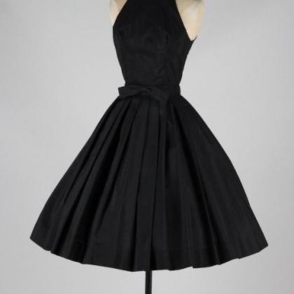 H1525 Black Halter Short Homecoming Dress..