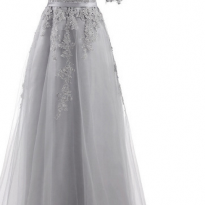 P1585 A Grey Formal Gown With A Long, Half-sleeved..