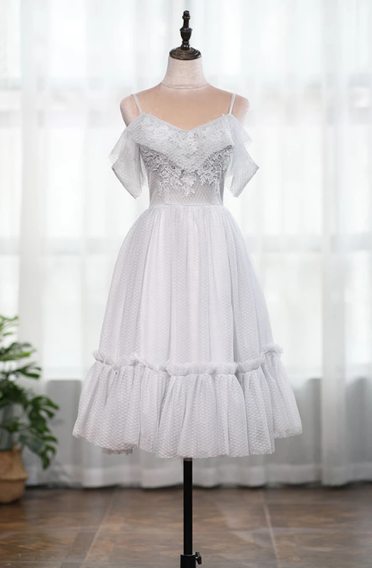 White Spaghetti Straps Tulle Short V Neck Homecoming Dresses,chic Applique Homecoming Dresses.ph440