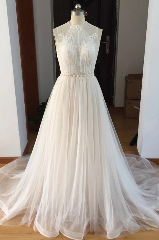 White Tulle Halter Beaded Bridal Wedding Dress,Elegant Sleeveless Brush Train Lace Wedding Dress.W447