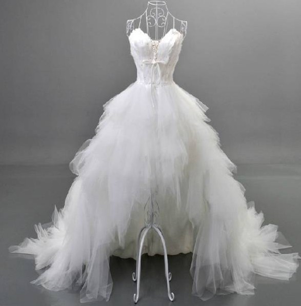 White A-line Strapless Bridal Dresses,charming Layered Tulle Bridal Gowns,romantic Court Train Tulle Bridal Dresses.w974