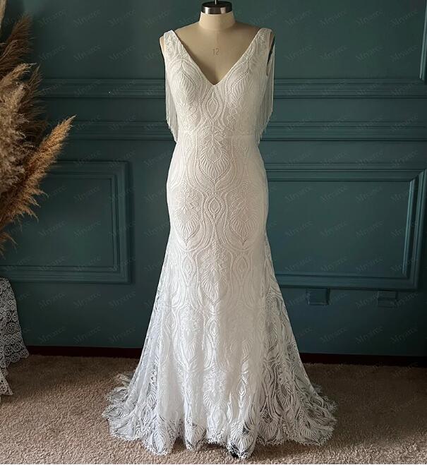 W1577 Boho Hippie Wedding Dress Stretch Lace Sleeveless Open Back Bridal Gowns With Fringes